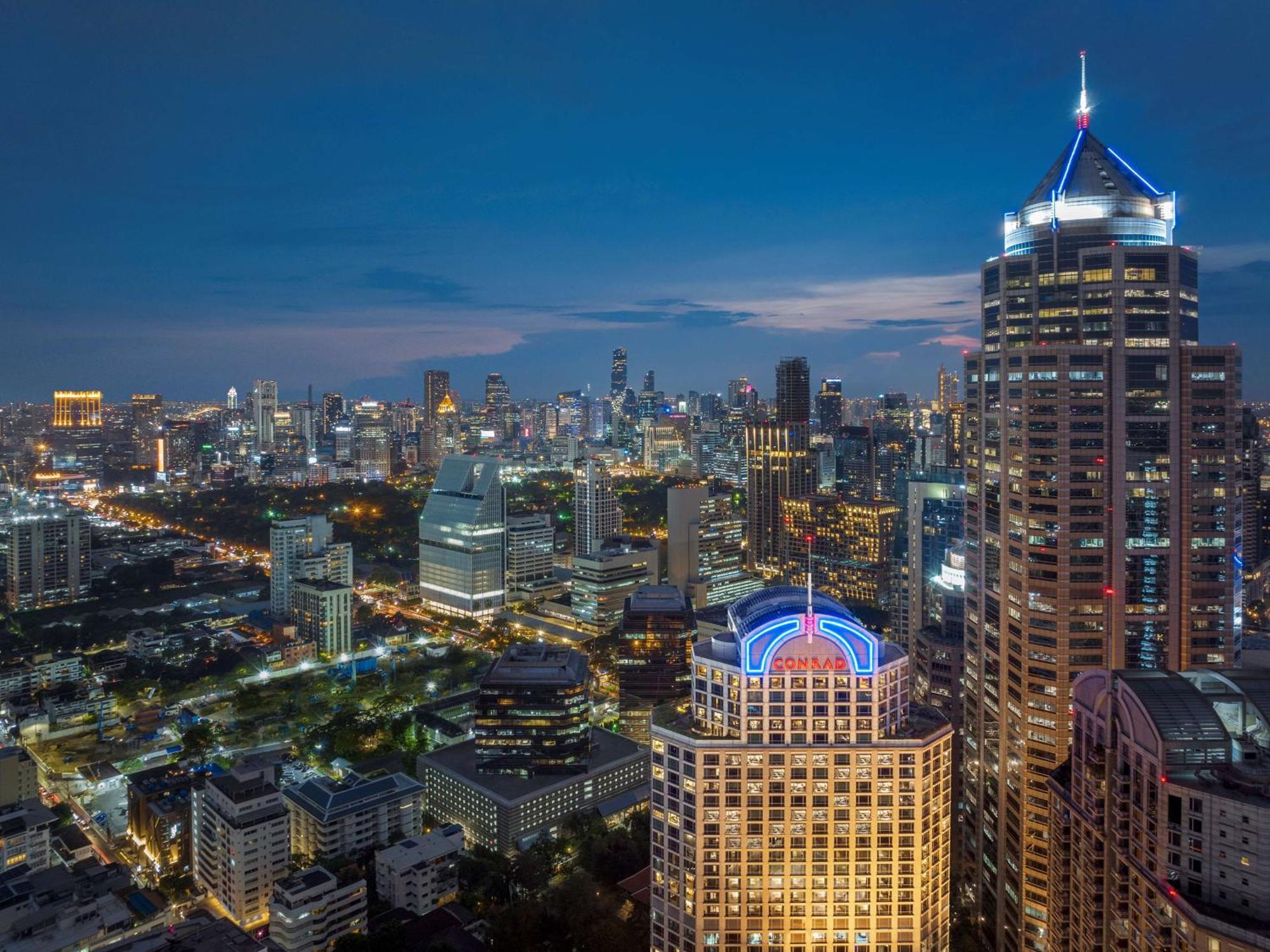 Conrad Bangkok Hotel Exterior photo